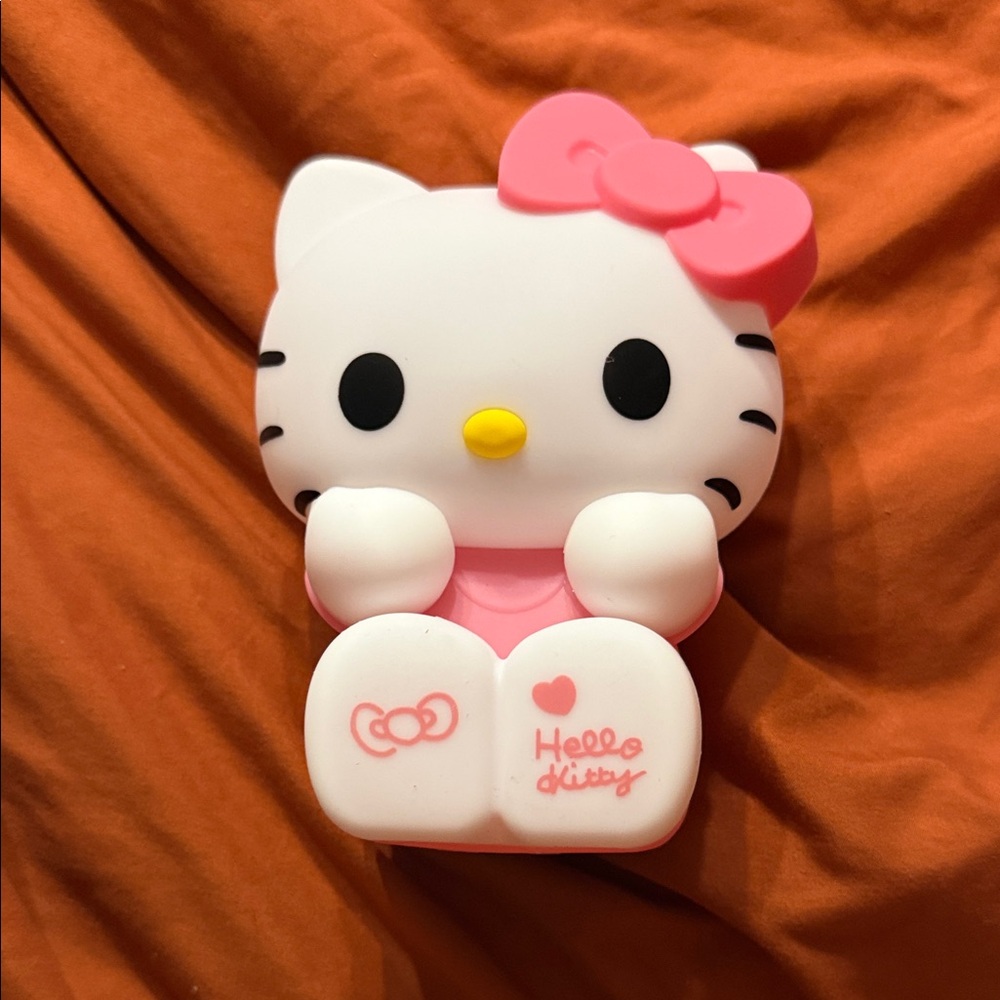 Hello Kitty Patting the night light